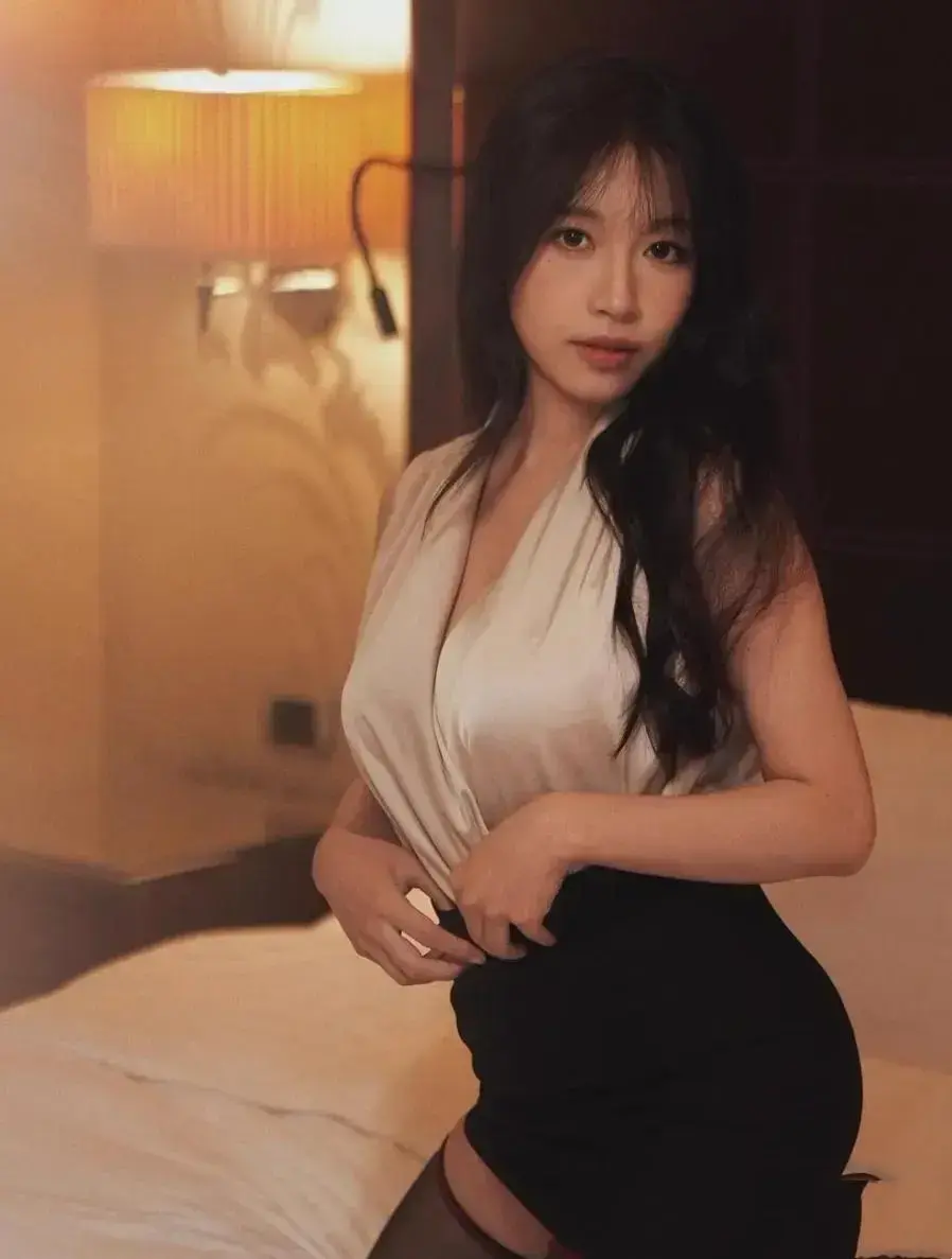 《小凤新婚》苏畅艾熙双人演绎全集在线免费放送-完整版无删减无套路-高清直链秒播放秒存夸克UC网盘