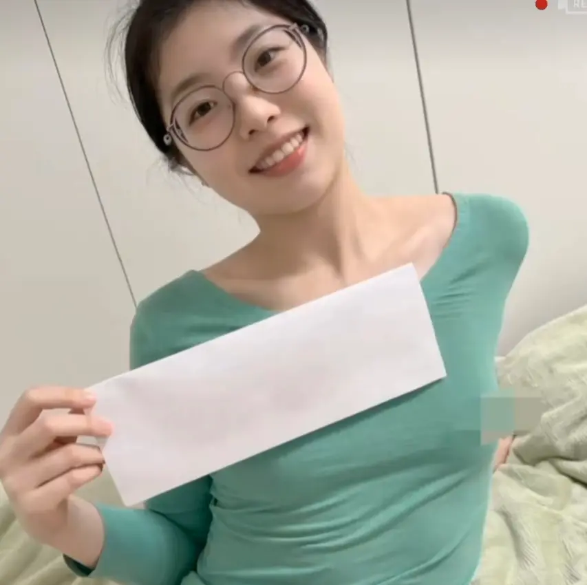 《秦嘉妮/秦嘉倪》1080P无损成片无删节-青筋女王-免费在线观看-秦嘉倪全系列作品持续更新-邯郸眼镜妹生活合集-秦嘉妮零广告全收录-反差素人天花板告别滤镜焦虑